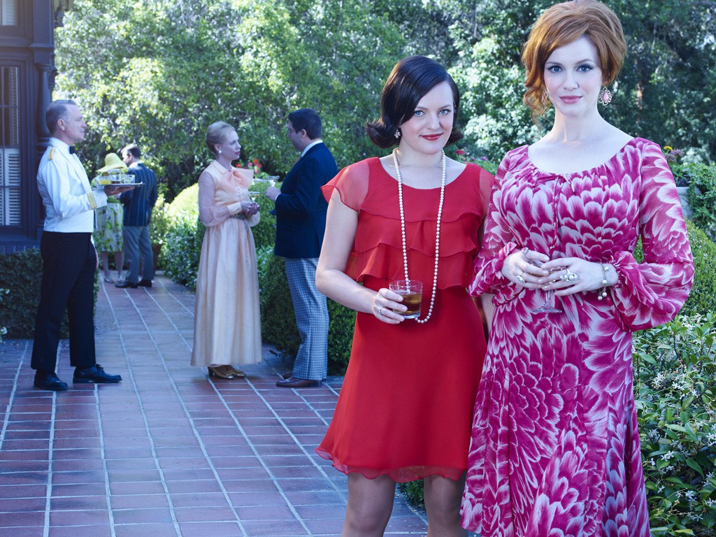 Mad-Men-Season-7-garden-party-Peggy-and-Joan