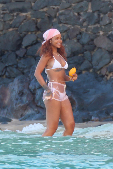 *EXCLUSIVE* Rihanna displays her sexy beach looks in Hawaii
