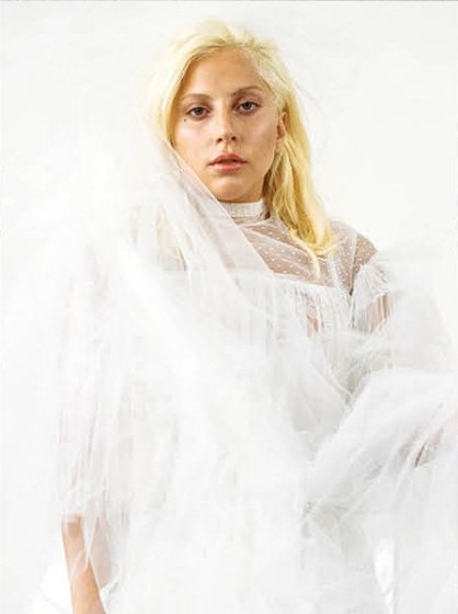 Lady-Gaga-Unretouched-CR-Fashion-Book-Bruce-Weber-3-418x560