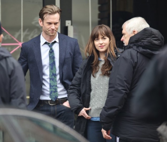 51985382 Stars are spotted on the set of 'Fifty Shades Darker' in Vancouver, Canada on March 2, 2016. Stars are spotted on the set of 'Fifty Shades Darker' in Vancouver, Canada on March 2, 2016. Pictured: Dakota Johnson, Eric Johnson FameFlynet, Inc - Beverly Hills, CA, USA - +1 (310) 505-9876