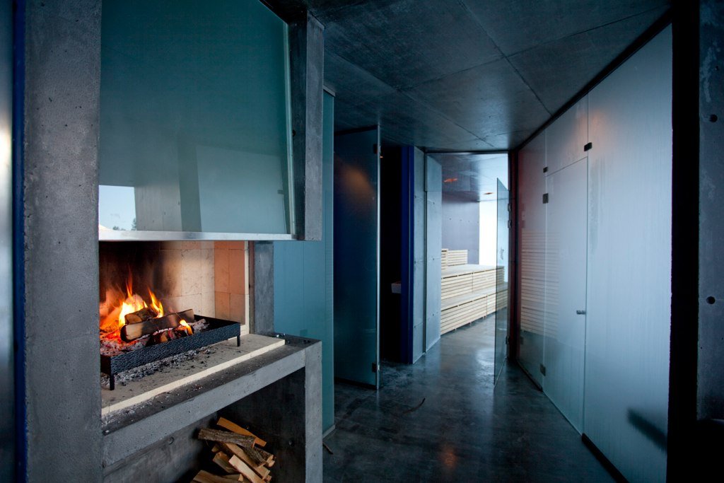 since-western-norways-temperatures-can-dip-to-below-zero-degrees-celsius-in-the-winter-every-pod-has-heating-and-a-fireplace-to-keep-guests-toasty