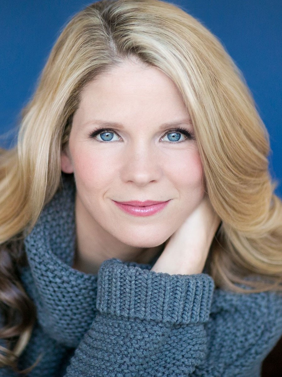 Kelly O'Hara Headshot