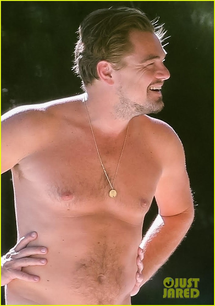leo-dicaprio-goes-shirtless-on-vacation-with-kate-winslet-10