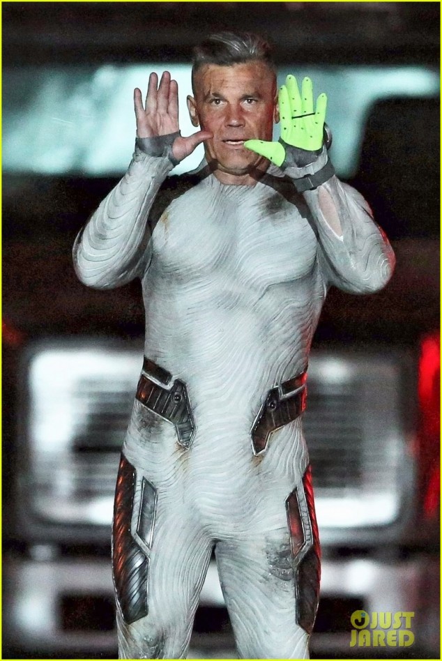 josh-brolin-in-costume-as-cable-for-deadpool2-08